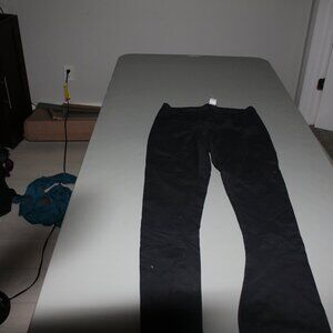 Black Victoria Challenge's Skating Pants Size Large